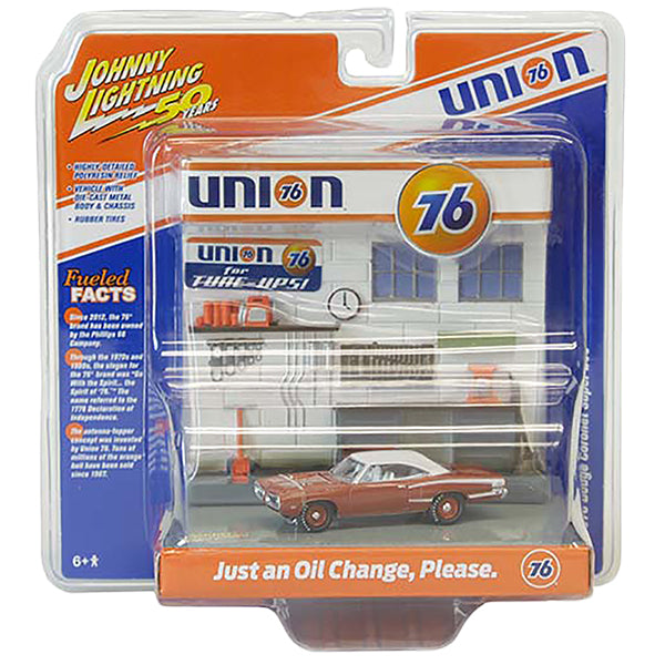 JOHNNY LIGHTNING 1:64 Union 76 Just Oil Change Please - 1970 Dodge Super Bee ミニカー