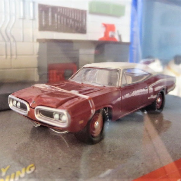 JOHNNY LIGHTNING 1:64 Union 76 Just Oil Change Please - 1970 Dodge Super Bee ミニカー