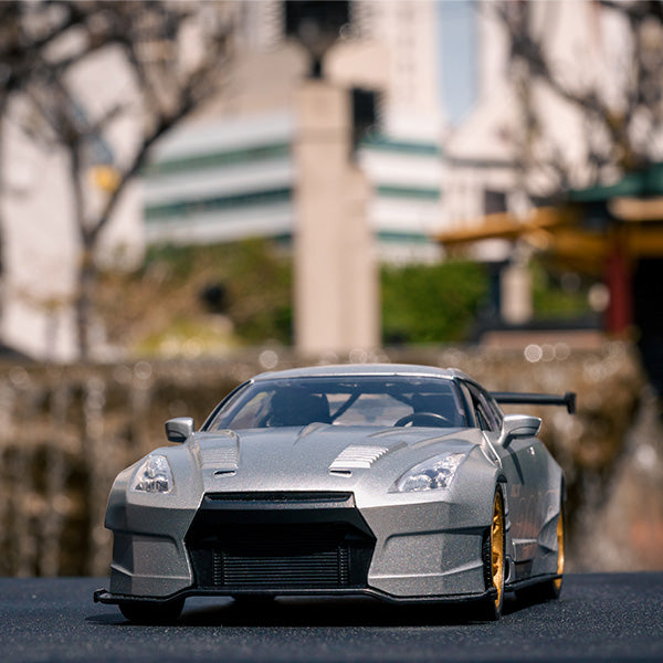 JADA TOYS 1:24 I LOVE THE 2000&#039;s  2009 NISSAN GT-R (R35) BEN SOPRA ミニカー