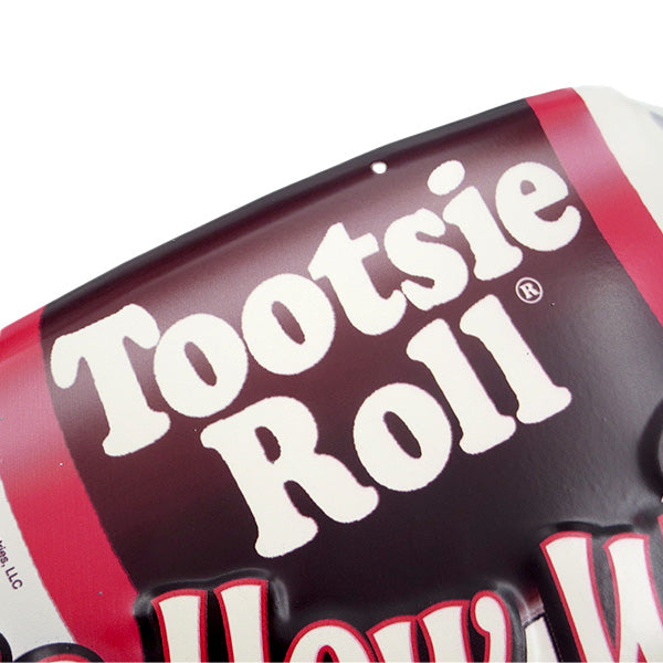 ダイカットエンボスメタルサイン Tootsie Roll  This is How We Roll【トッツィーロール ブリキ看板】