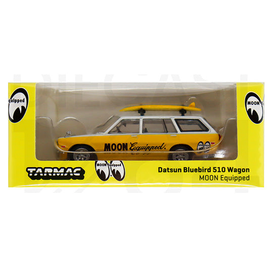 Tarmac Works 1:64 MOON EQUIPPED Datsun Bluebird 510 Wagon with Surfboard [Mooneyes] Mini Car
