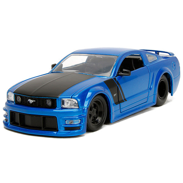 JADATOYS 1:24 BTM  2006 Ford Mustang GT ミニカー