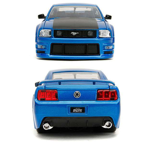 JADATOYS 1:24 BTM  2006 Ford Mustang GT ミニカー