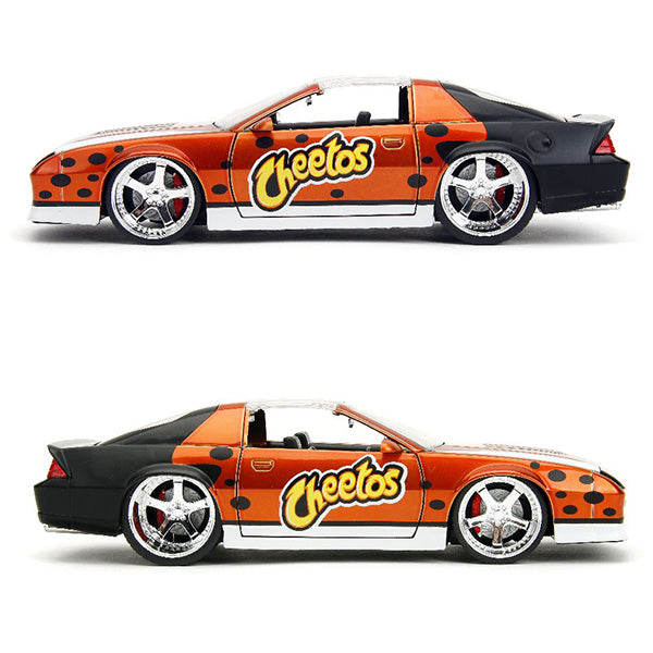 1:24 CHEETOS 1985 CHEVY CAMARO Z28 w/ CHESTER CHEETAH [Cheetos] Mini Car
