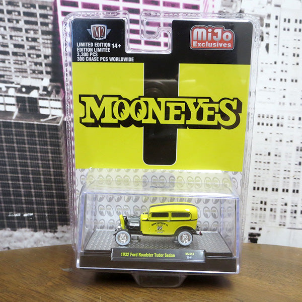 M2 MACHINES 1:64 MOONEYES 1932 Ford Tudor Sedan [Mooneyes] Minicar