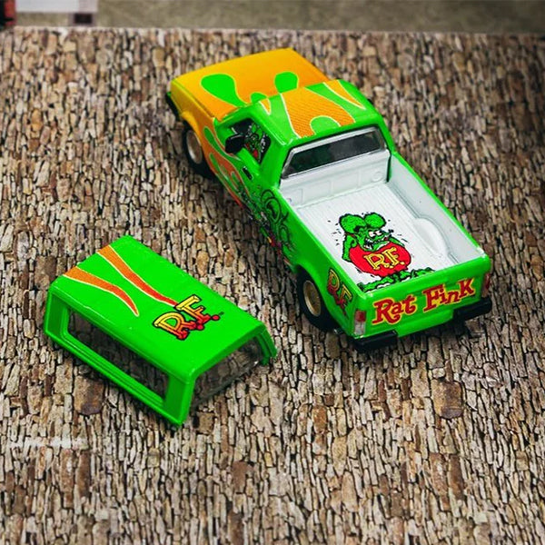 Tarmac Works x Schuco 1:64 Rat Fink Volkswagen Caddy [Rat Fink] Mini Car