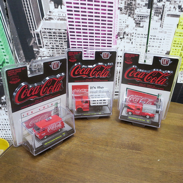 M2 MACHINES 1:64 COCA-COLA PREMIUM DIE CAST COLLECTIBLE 【コカコーラ】ミニカー