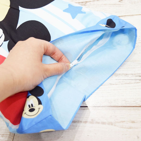 Children's pillow mickey pensive