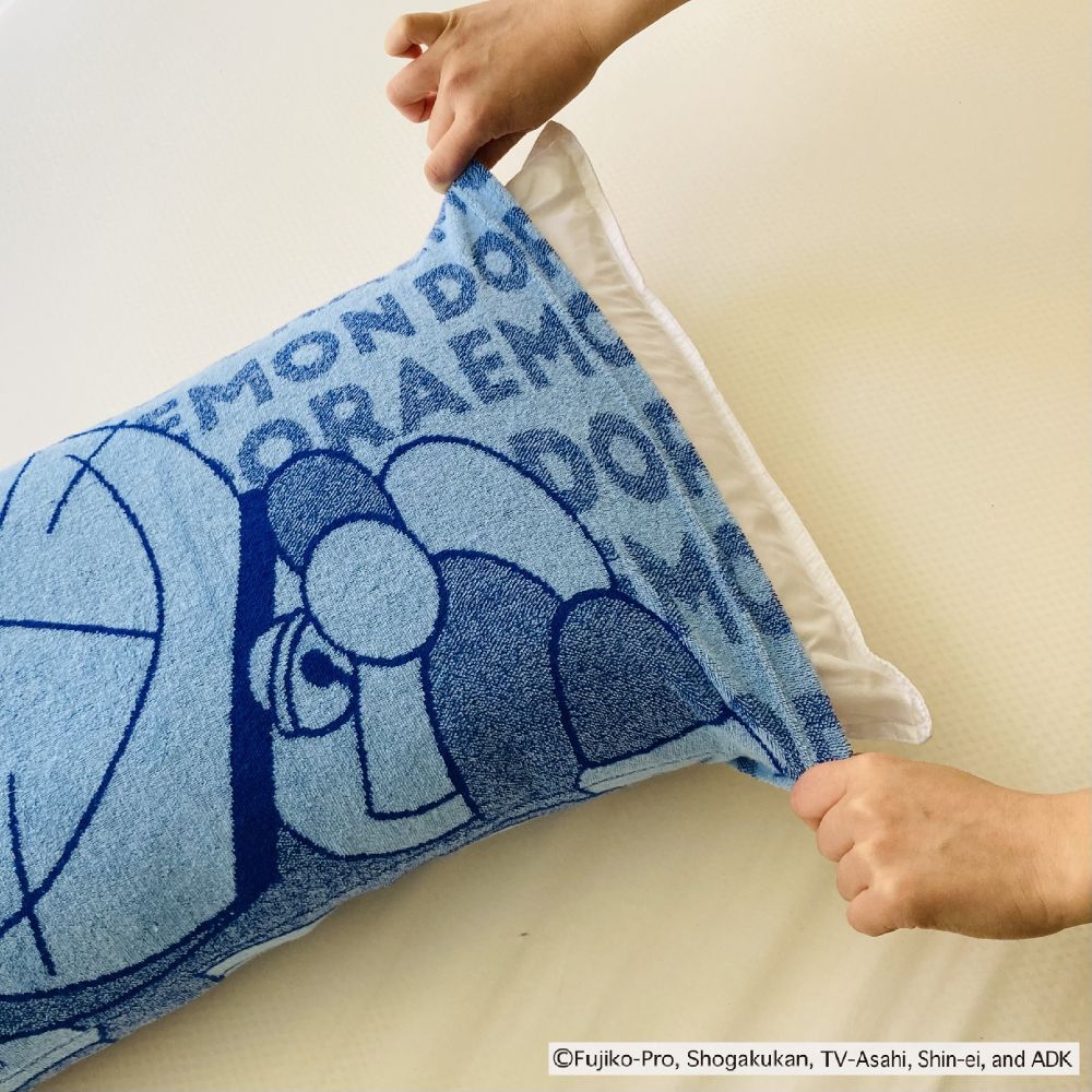 Antibacterial and deodorizing pillow cover Doraemon