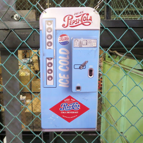 ダイカットエンボスメタルサイン PEPSI - COLA VENDING MACHINE【ペプシ ブリキ看板】