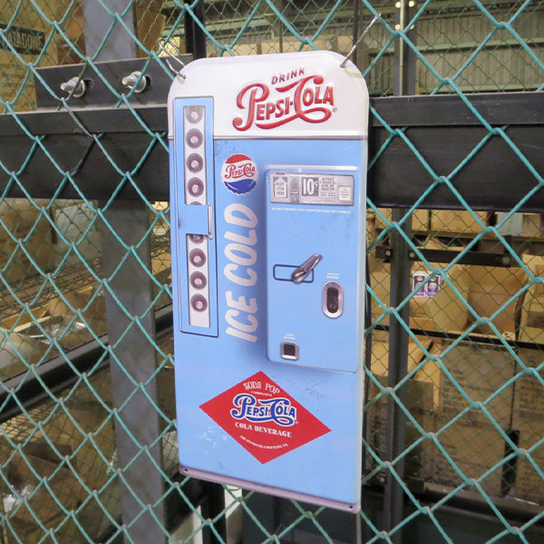 ダイカットエンボスメタルサイン PEPSI - COLA VENDING MACHINE【ペプシ ブリキ看板】